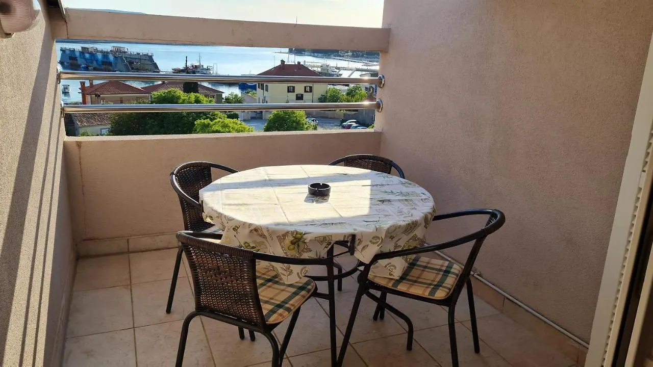 דירות קרס Apartman Bella